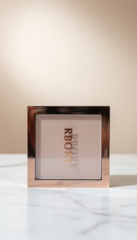 بودرة مضغوطة ناعمة للبشرة